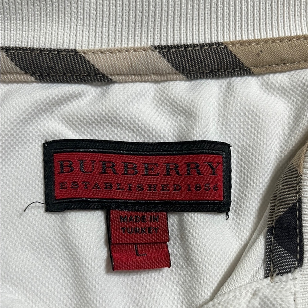 Burberry Classic White Polo Shirt - Picture 4 of 11